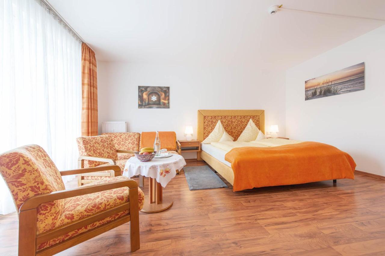 Hotel Garni Lichtquelle Bad Fussing Exterior photo